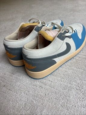 Jordan UNC Grey, (rare) Men’s Low-Top Sneakers in Blue, Gray, Cream